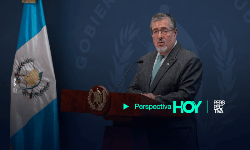 El presidente Bernardo Arévalo durante la conferencia La Ronda en el Palacio Nacional de la Cultura.