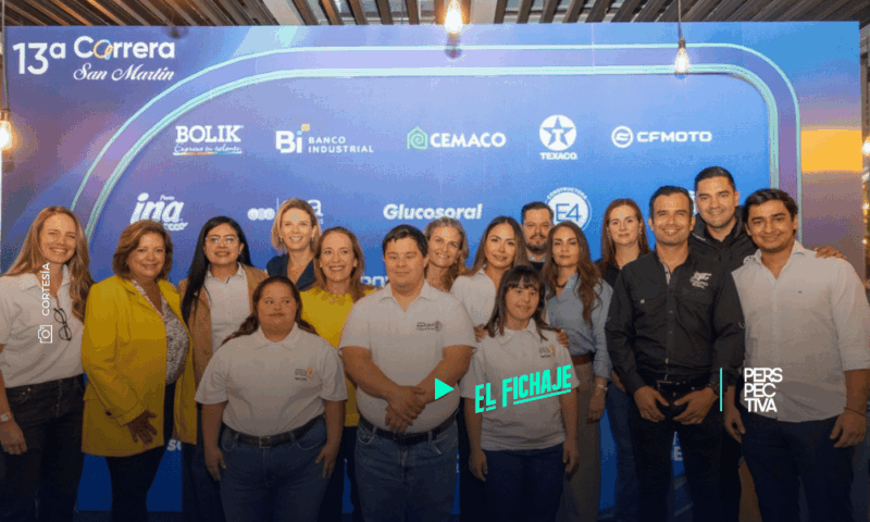 Representantes de San Martín, Fundación Margarita Tejada y Banco Industrial durante el lanzamiento oficial de la 13.ª Carrera San Martín a beneficio de programas de inclusión.